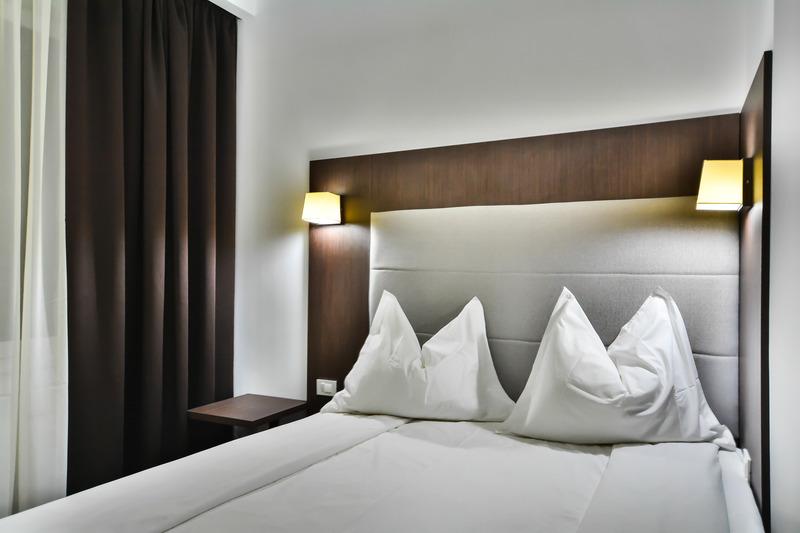 Hotel Europeca Craiova Exterior foto
