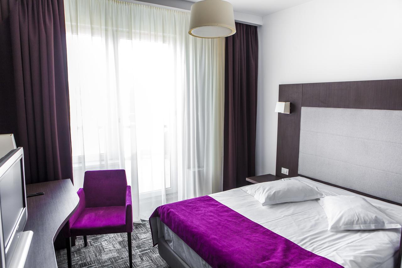 Hotel Europeca Craiova Exterior foto