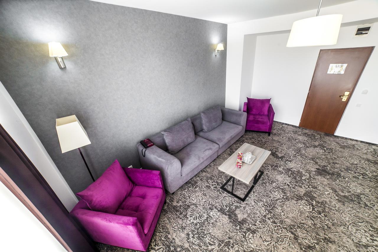 Hotel Europeca Craiova Exterior foto