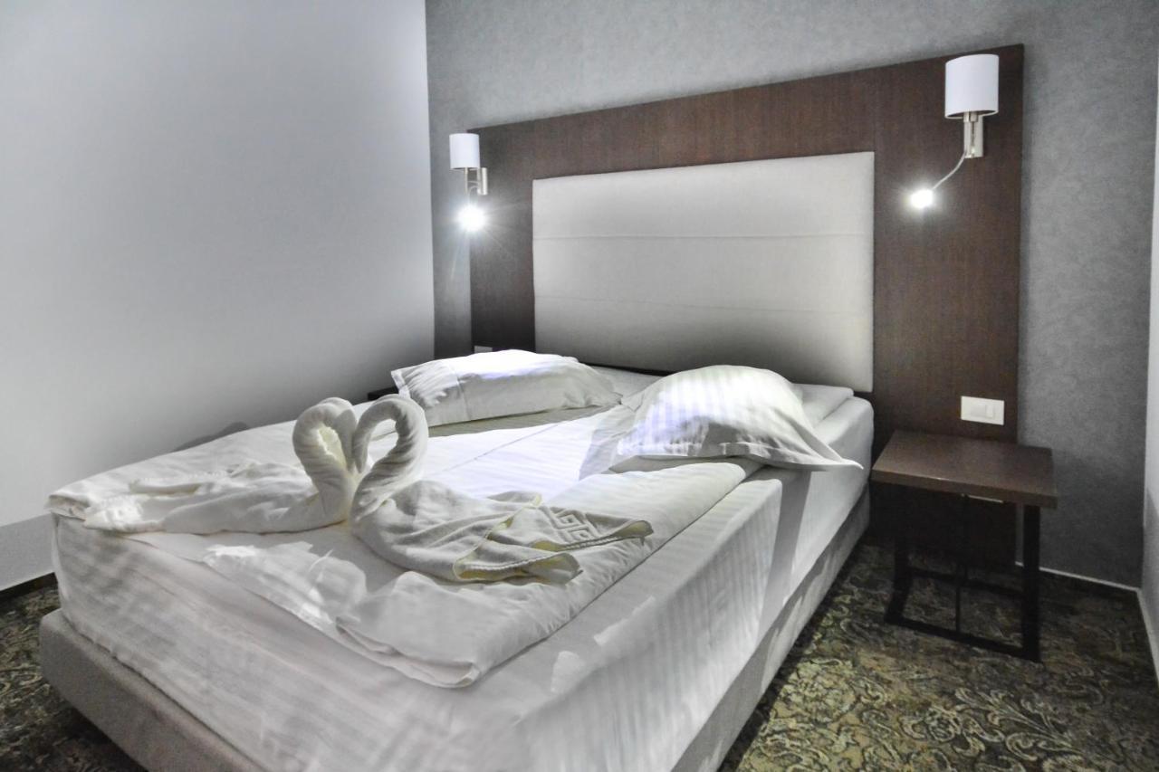 Hotel Europeca Craiova Exterior foto