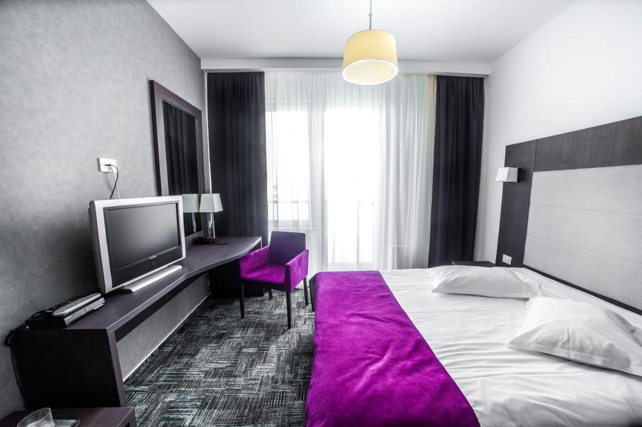 Hotel Europeca Craiova Exterior foto